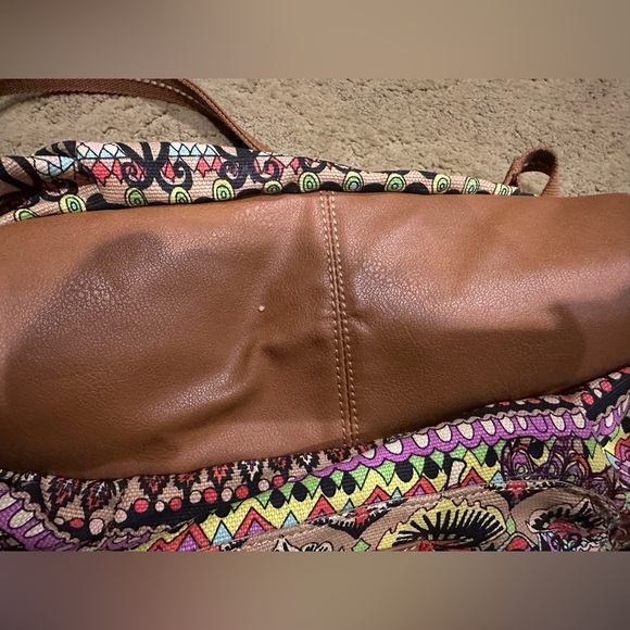 NWOT Sak Roots Artist Circle Crossbody. Minor scuff at the bottom. - Picture 7 of 11
